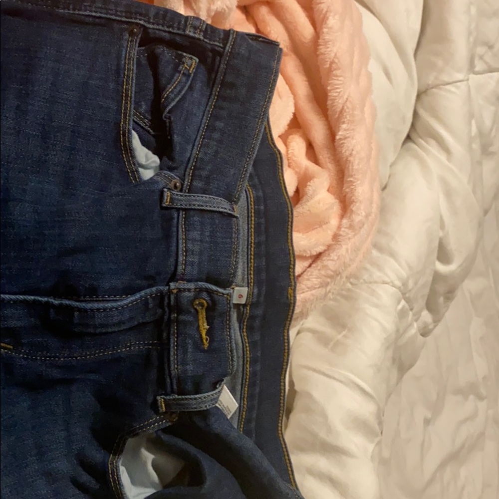Size 6 skinny Levi’s jeans